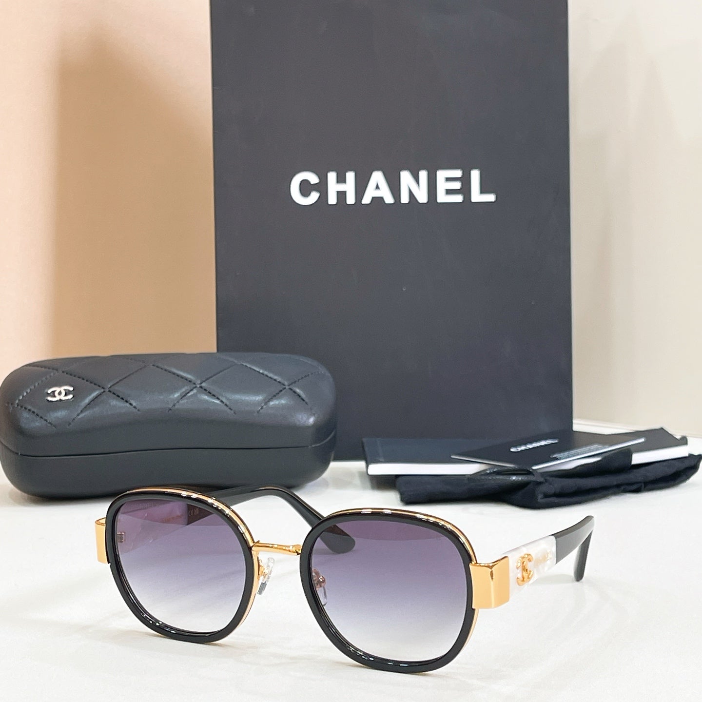 CHANEL Sunglasses-A72089
